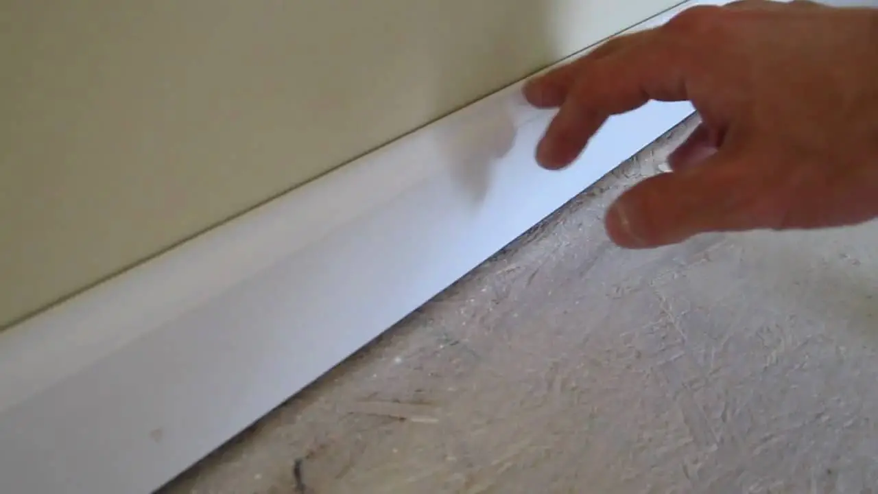 How to Close the Gap Between Tub and Floor Tile